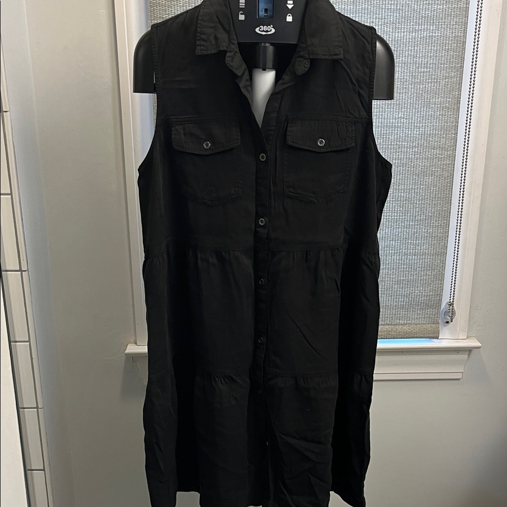Velvet Heart Black Sleeveless Button-Front Shirt Dress